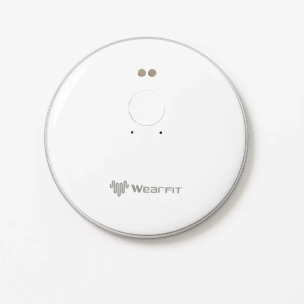 مترجم هوشمند AI پرتابل با طراحی سبک و قابلیت ترجمه همزمان چندزبانه