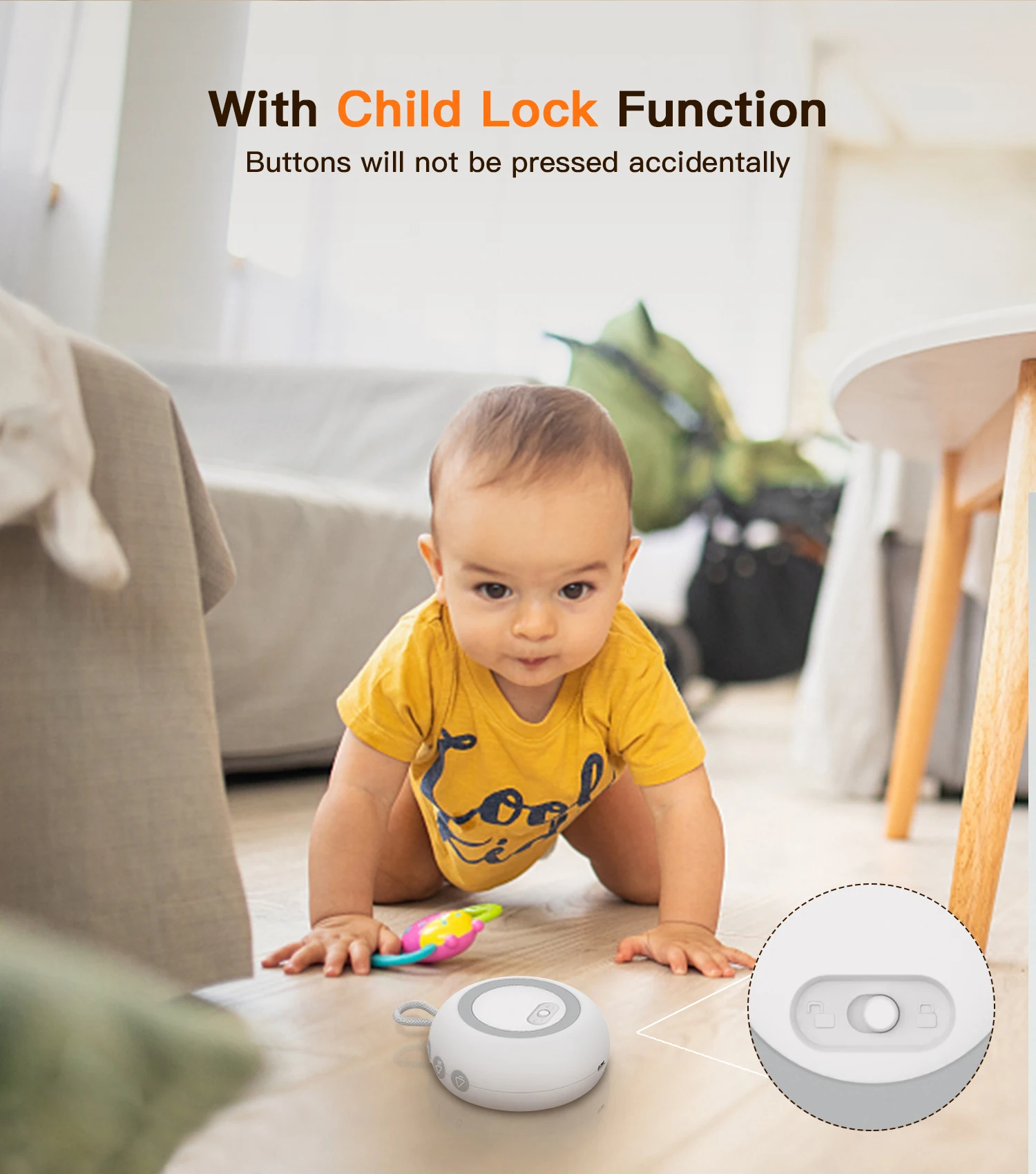 کودک در حال خوابیدن در کنار دستگاه صدای سفید HiFiD با نور آرامش‌بخش