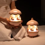 پروژکتور ستاره‌ای چرخشی با اسپیکر داخلی و طراحی کابین برای اتاق کودک