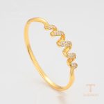نمای نزدیک النگو ژوپینگ نگین‌دار کد 14BR24122303