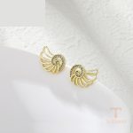 نمای نزدیک گوشواره ژوپینگ نگین‌دار کد A00901746