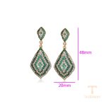 نمای نزدیک گوشواره ژوپینگ نگین‌دار کد X000835793