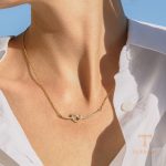 Necklaces برند J&D رنگ طلایی طرح طلا ۱۸ عیار نگین‌دار