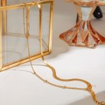 زاویه دیگر Chain & Link Bracelets برند MoLin رنگ طلایی طرح طلا
