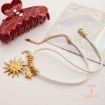 نمای بیشتر گردنبند ماه نگین‌دار زنانه