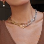 نمای نزدیک ست ابکاری طلای ۱۸ عیار نگین‌دار برند J&D