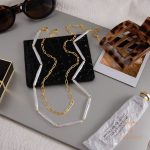 زاویه دیگر گردنبند استیل ضدزنگ ابکاری طلای ۱۸ عیار برند J&D