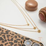 نمای بیشتر گردنبند نگین‌دار مناسب هدیه زنانه