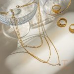 زاویه دیگر گردنبند استیل ضدزنگ آبکاری طلای ۱۸ عیار برند J&D