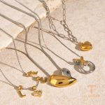 زاویه دیگر گردنبند استیل ضدزنگ ابکاری طلای ۱۸ عیار برند J&D