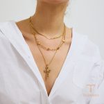 زاویه دیگر گردنبند استیل ضدزنگ ابکاری طلای ۱۸ عیار برند J&D