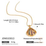 گردنبند زنانه صدف دریایی ساحلی با پلاک مشبک، زنجیر کابلی و آبکاری طلای ۱۸ عیار J&D - تصویر 7