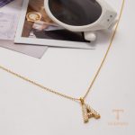 نمای بیشتر گردنبند قلبی نگین‌دار مناسب هدیه زنانه