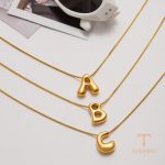 زاویه دیگر گردنبند استیل ضدزنگ ابکاری طلای ۱۸ عیار برند J&D