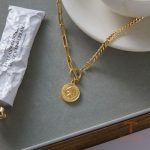 زاویه دیگر گردنبند استیل ضدزنگ ابکاری طلای ۱۸ عیار برند J&D