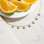 تصویر محصول گردنبند طرح گل آبکاری طلای ۲۴ عیار نگین‌دار برند J&D