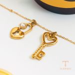 تصویر محصول گردنبند قلبی ابکاری طلای ۱۸ عیار برند J&D