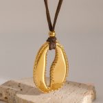زاویه دیگر گردنبند استیل ضدزنگ ابکاری طلای ۱۸ عیار برند J&D