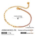 تصویر محصول دستبند آبکاری طلای ۱۸ عیار نگین‌دار برند J&D کد JDBW2403021-PK