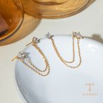 زاویه دیگر گوشواره استیل ضدزنگ آبکاری طلای ۱۸ عیار برند J&D کد JDEW2405028