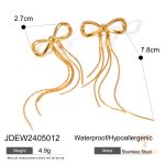 تصویر محصول گوشواره طرح پاپیون آبکاری طلای ۱۸ عیار نگین‌دار برند J&D کد JDEW2405012