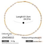 گردنبند مروارید آب شیرین از استیل ضدزنگ با آبکاری طلای ۱۸ عیار برند J&D - تصویر 7