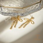 نمای مدل قفل و اتصالات گوشواره آبکاری طلای ۱۸ عیار کد JDEW2403088