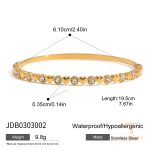 دستبند النگویی لوکس با نگین کریستالی از استیل ضدزنگ و آبکاری طلای ۱۸ عیار برند J&D - تصویر 7