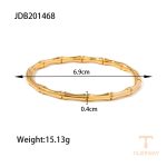 دستبند النگویی مینیمال از استیل ضدزنگ با آبکاری طلای ۱۸ عیار برند J&D - تصویر 7