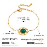 دستبند چارم‌دار و آویزدار طرح بیضی و هندسی با سنگ عقیق طبیعی از استیل ضدزنگ با آبکاری طلای ۱۸ عیار برند J&D - تصویر 7