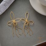 نمای مدل قفل و اتصالات گوشواره آبکاری طلای ۱۸ عیار کد JDE0107006