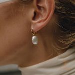 نمای بیشتر گوشواره هاگی مروارید مصنوعی اسپرت (بدون تفکیک جنسیت) کد JDE0108005