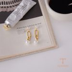 زاویه دیگر گوشواره آویز بلند استیل ضدزنگ آبکاری طلای ۱۸ عیار PVD برند J&D کد JDE0108007