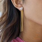 گوشواره ریسه‌ای استیل ضدزنگ آبکاری طلای ۱۸ عیار نگین‌دار برند J&D کد JDE0207005
