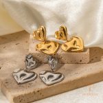 تصویر محصول گوشواره آویز قلب آبکاری طلای ۱۸ عیار نگین‌دار برند J&D کد JDEW2304023