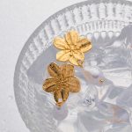 نمای بیشتر گوشواره آویز طرح گل مروارید مصنوعی اسپرت (بدون تفکیک جنسیت) کد JDEW2307065