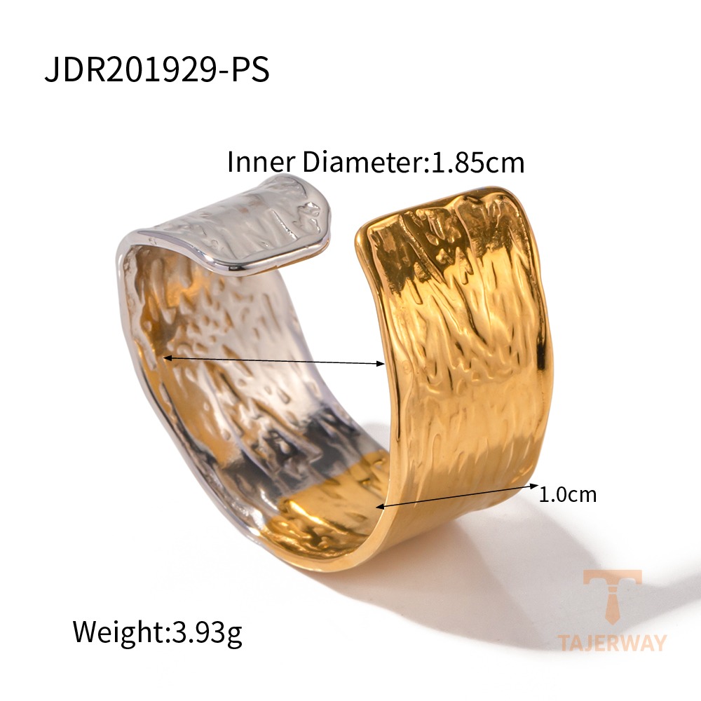 گوشواره سه لایه با زنجیر کابلی و پیچی از استیل ضدزنگ با آبکاری طلای ۱۸ عیار PVD برند J&D - تصویر 10