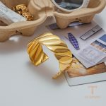 نمای بیشتر دستبند کاف | دستبند زنجیری و مهره‌ای | دستبند چندتایی ستاره دریایی نگین‌دار زنانه کد JDB0104017