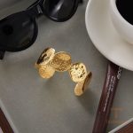 تصویر محصول النگو آبکاری طلای ۱۸ عیار بدون نگین برند J&D کد JDB0107010