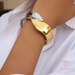 زاویه دیگر دستبند استیل ضدزنگ آبکاری دو رنگ برند J&D کد JDB0107031