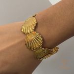 زاویه دیگر النگو استیل ضدزنگ آبکاری طلای ۱۸ عیار برند J&D کد JDB0112069