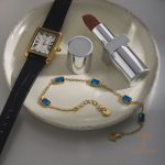 نمای نزدیک دستبند آبکاری طلای ۱۸ عیار نگین‌دار برند J&D کد JDB0203016