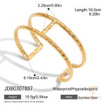 دستبند دو لایه النگویی قابل ست و مینیمال از استیل ضدزنگ با آبکاری طلای ۱۸ عیار برند J&D - تصویر 7
