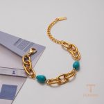 زاویه دیگر دستبند استیل ضدزنگ آبکاری طلای ۱۸ عیار برند J&D کد JDB201075-BL