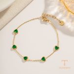 نمای نزدیک دستبند آبکاری طلای ۱۴ عیار نگین‌دار برند J&D کد JDB201267