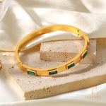 زاویه دیگر النگو استیل ضدزنگ آبکاری طلای ۱۸ عیار برند J&D کد JDB201290-GN