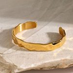 نمای بیشتر دستبند کاف زنانه کد GOLDENJDB2405006