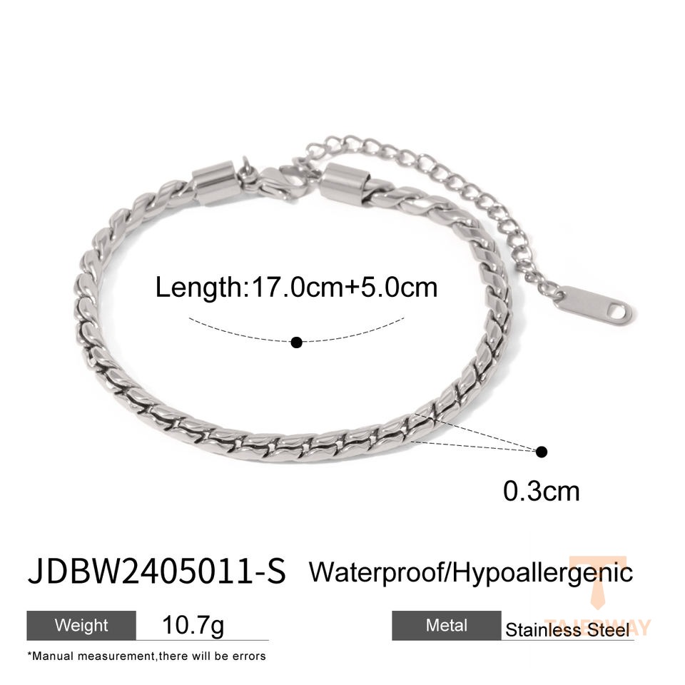 نمای نزدیک دستبند آبکاری طلای ۱۸ عیار نگیندار برند J&D کد JDNW2405052