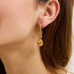 گوشواره استیل ضدزنگ آبکاری طلای ۱۸ عیار نگین‌دار برند J&D کد JDP2409013