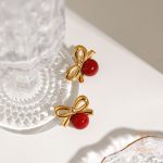 نمای بیشتر گوشواره طرح پاپیون نگین‌دار زنانه کد JDE0211007